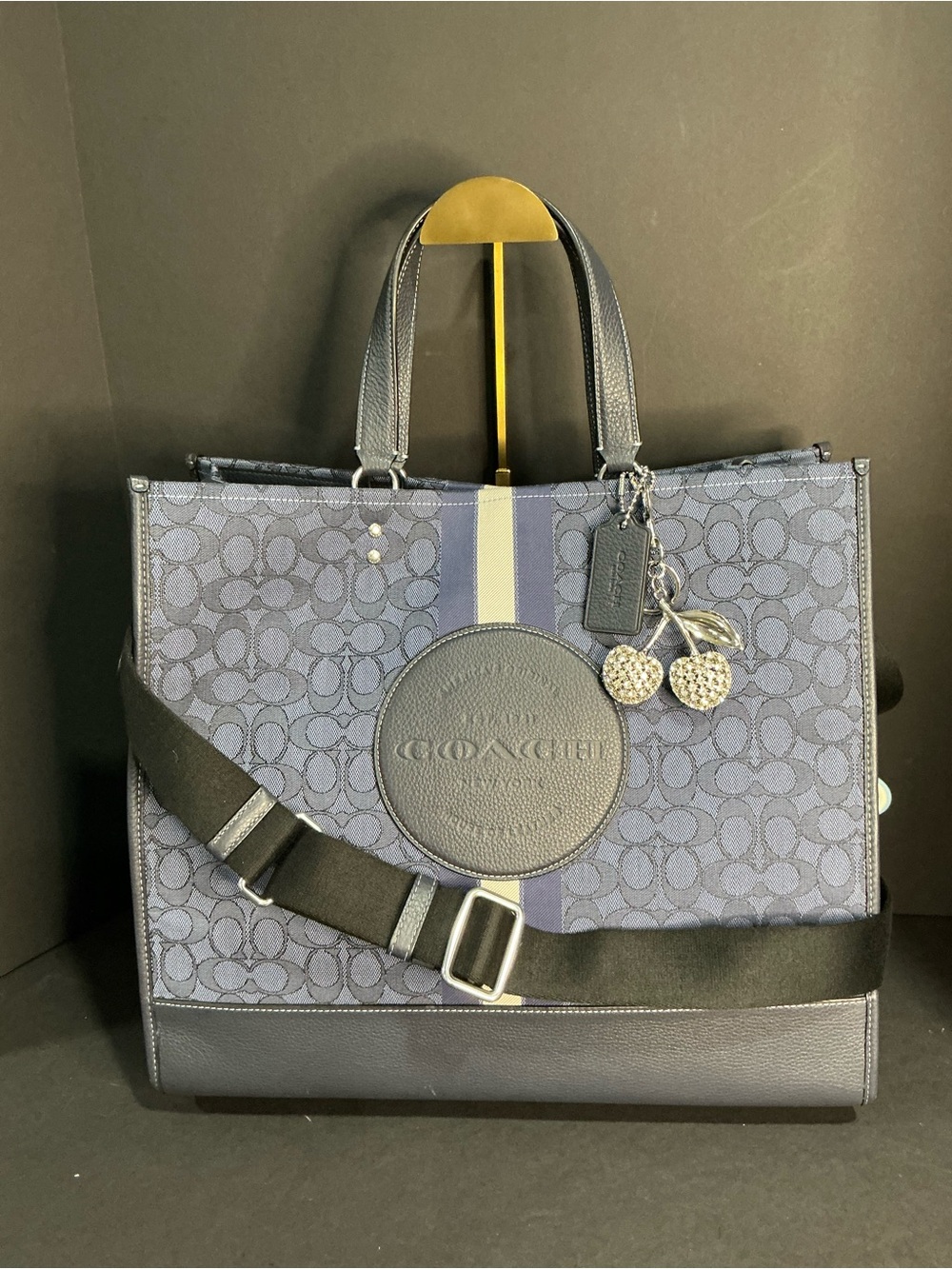 Coach Dempsey Tote 40 in Signature Jacquard with Stripe